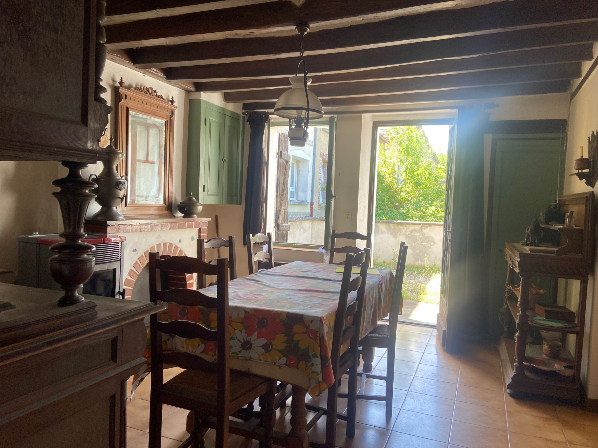 TOUCY, Maison ancienne de 72 m2 avec un jardin et terrain at